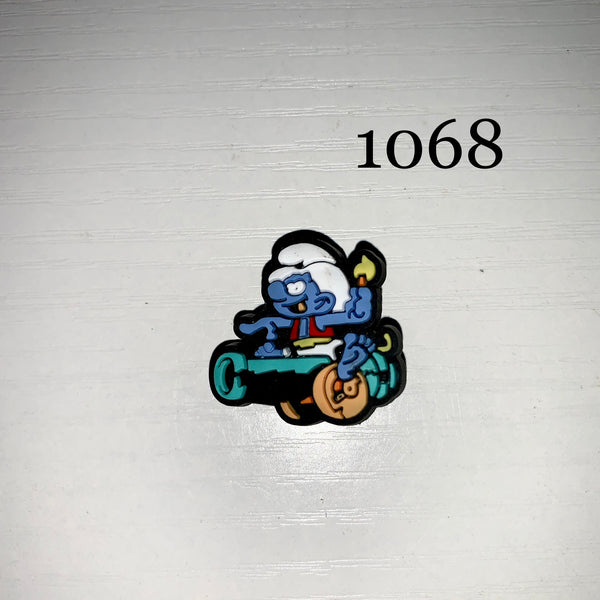 1068- Smurf in Smurfmobile